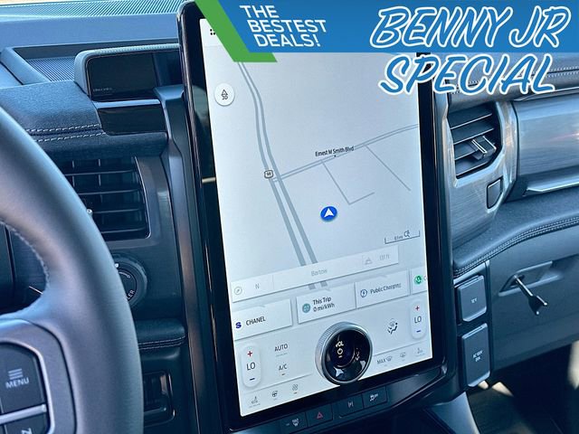 Used 2025 Ford F150 Lightning Flash image 13