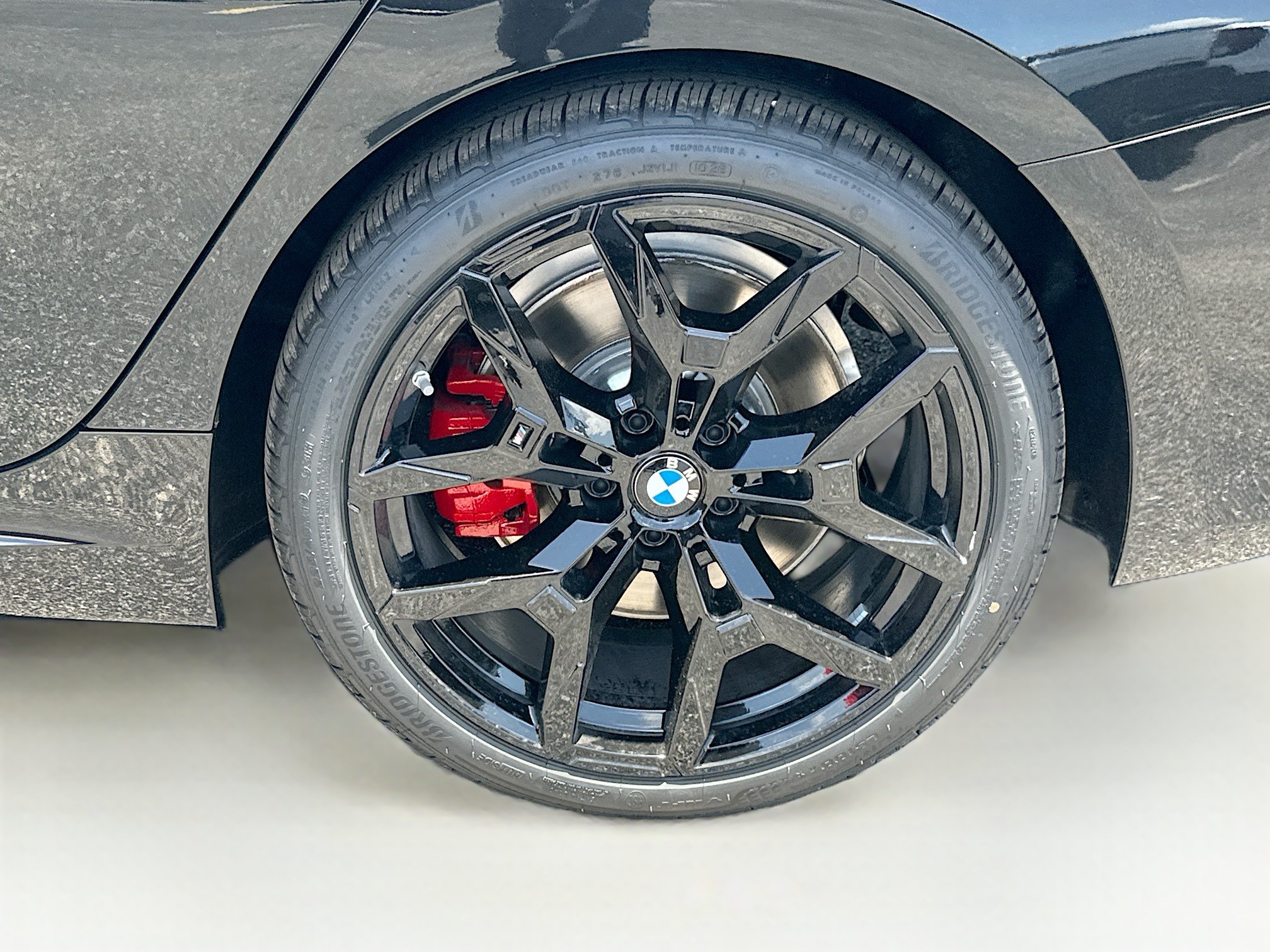 New 2026 BMW 330i xDrive Sedan w/ M Sport Package AWD/4WD image 25