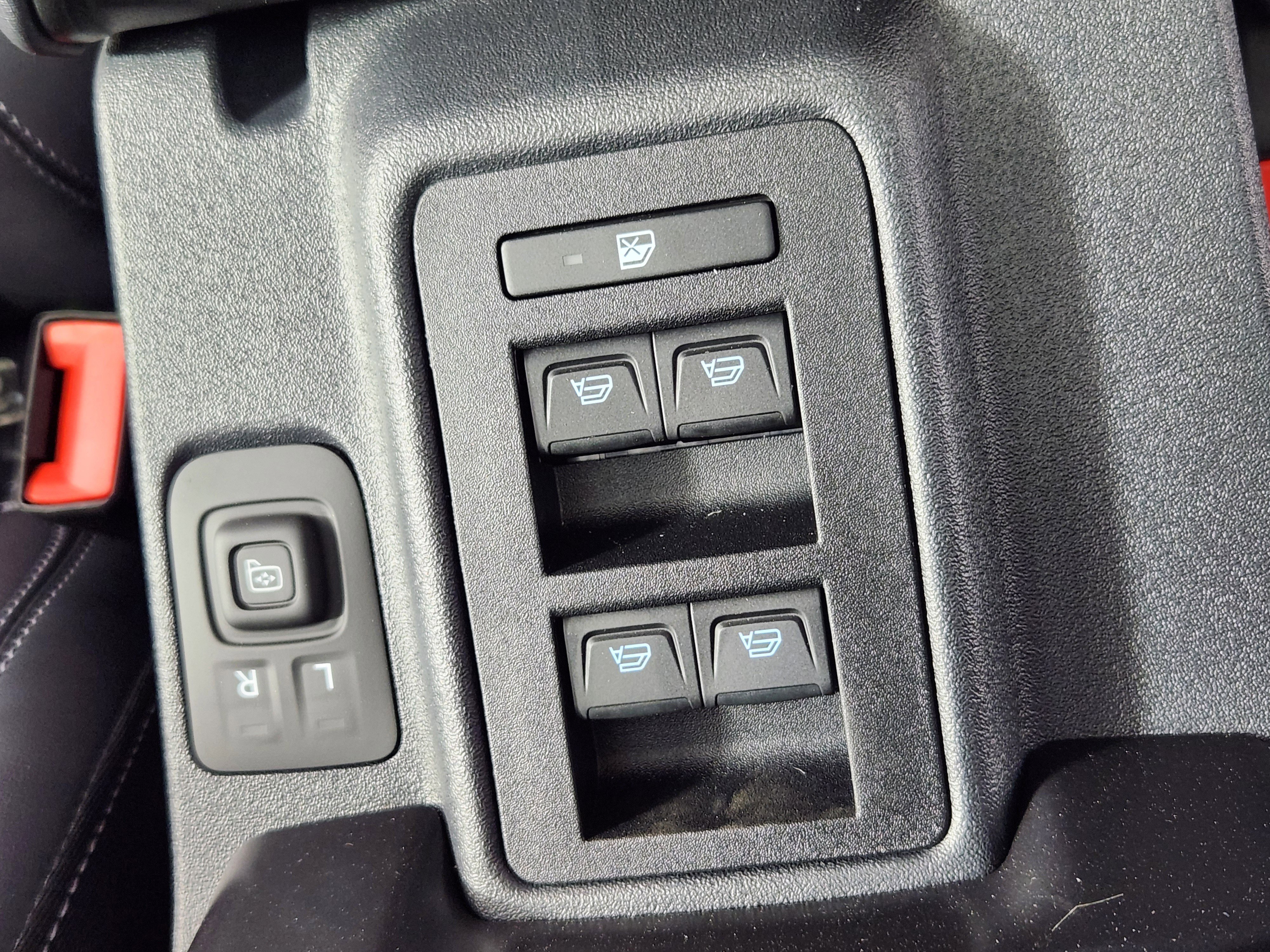 New 2026 Ford Bronco Outer Banks image 17