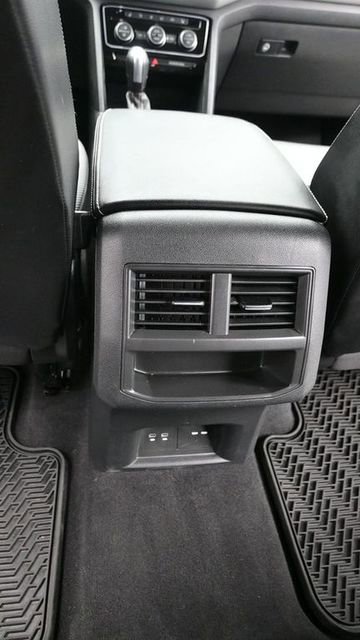 Used 2022 Volkswagen Atlas Cross Sport SE AWD/4WD image 14