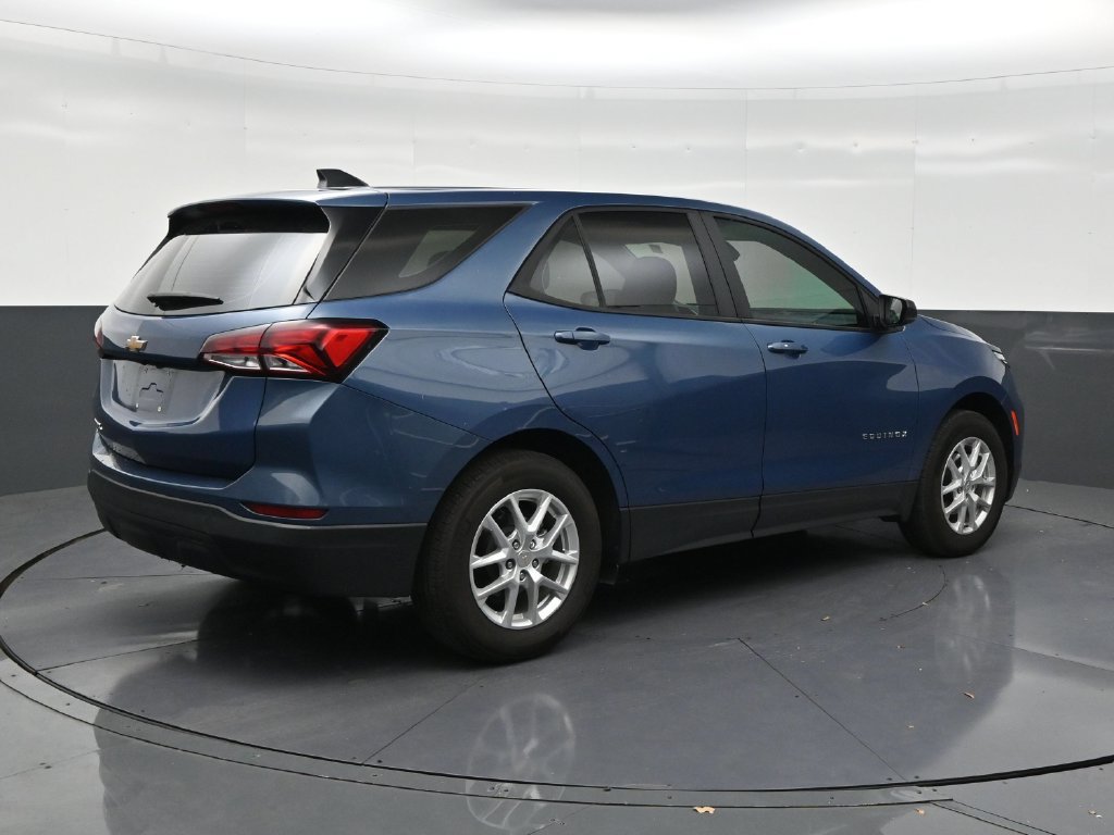 Used 2024 Chevrolet Equinox LS FWD image 5