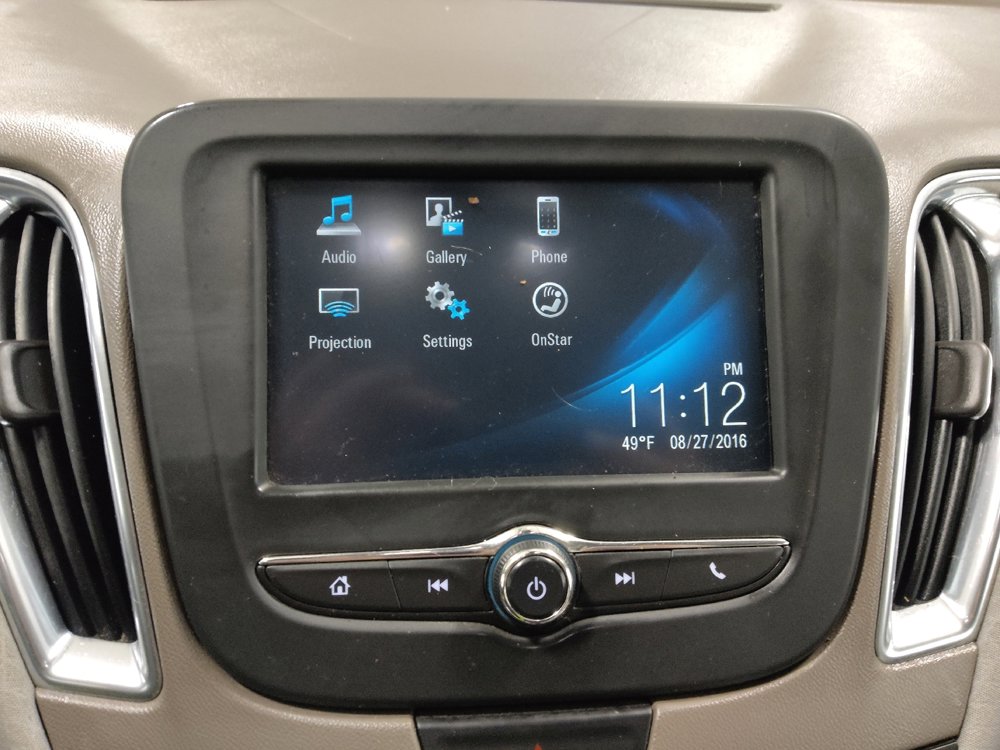 Used 2017 Chevrolet Malibu LT image 25