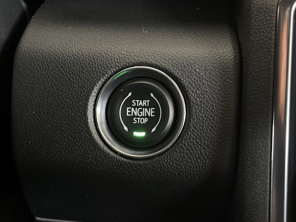 New 2026 GMC Acadia AT4 w/ Luxury Package image 17
