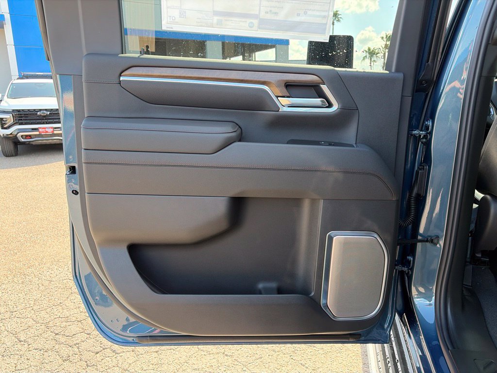 New 2026 Chevrolet Silverado 2500 High Country w/ High Country Premium Package AWD/4WD image 19