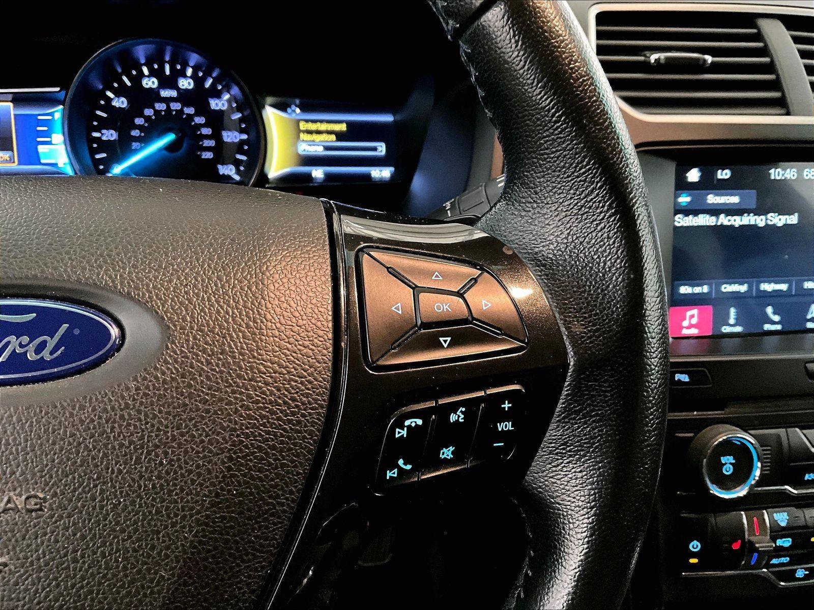 Used 2017 Ford Explorer XLT w/ Equipment Group 202A AWD/4WD image 19