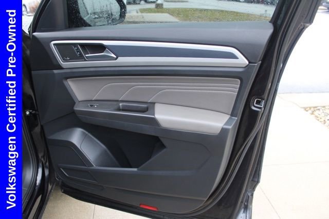 Used 2023 Volkswagen Atlas SEL Premium image 24