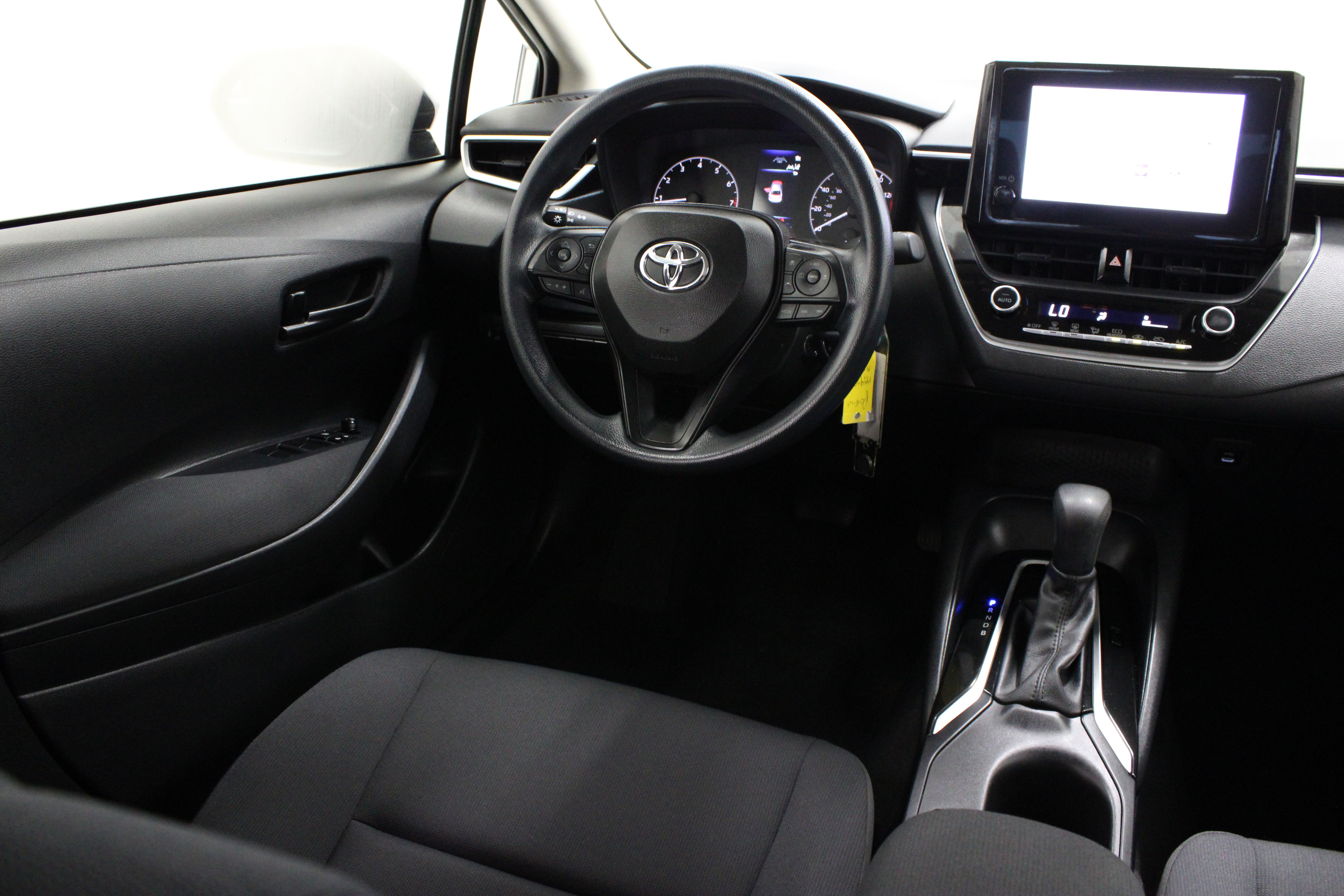 Used 2023 Toyota Corolla LE FWD image 27
