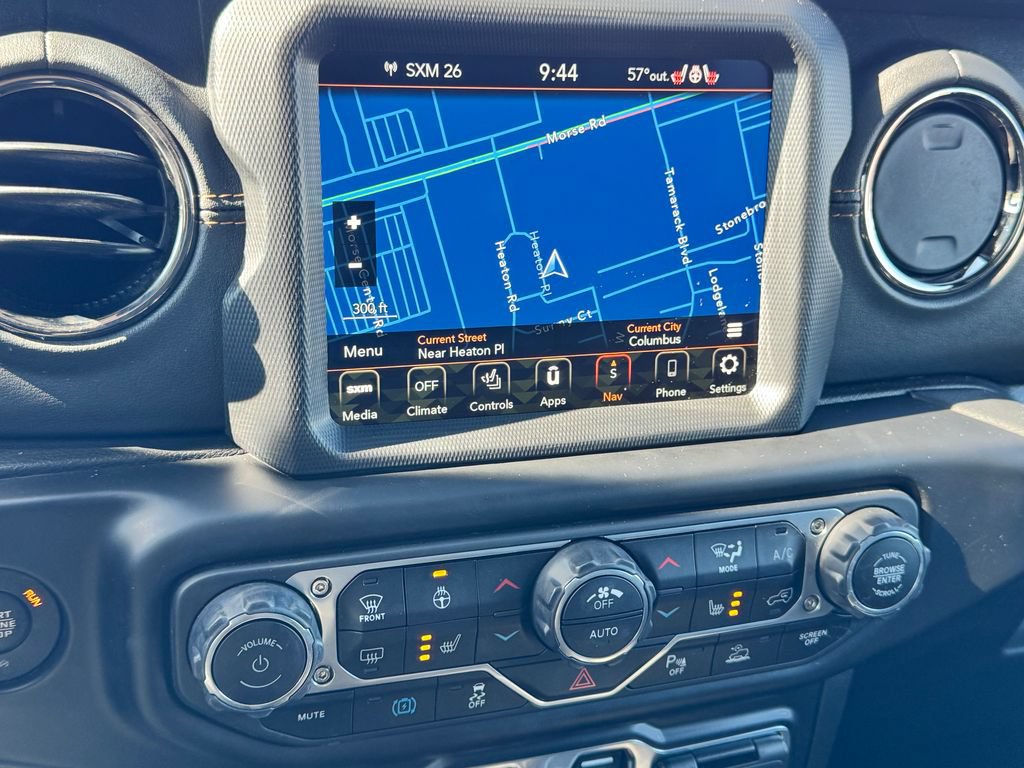 Used 2022 Jeep Wrangler Unlimited Sahara AWD/4WD image 25