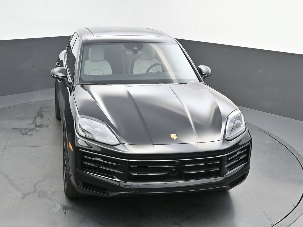 Certified 2026 Porsche Cayenne AWD/4WD image 33