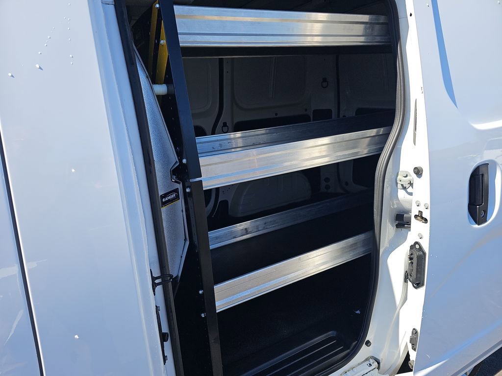 Used 2020 Nissan NV200 S image 29