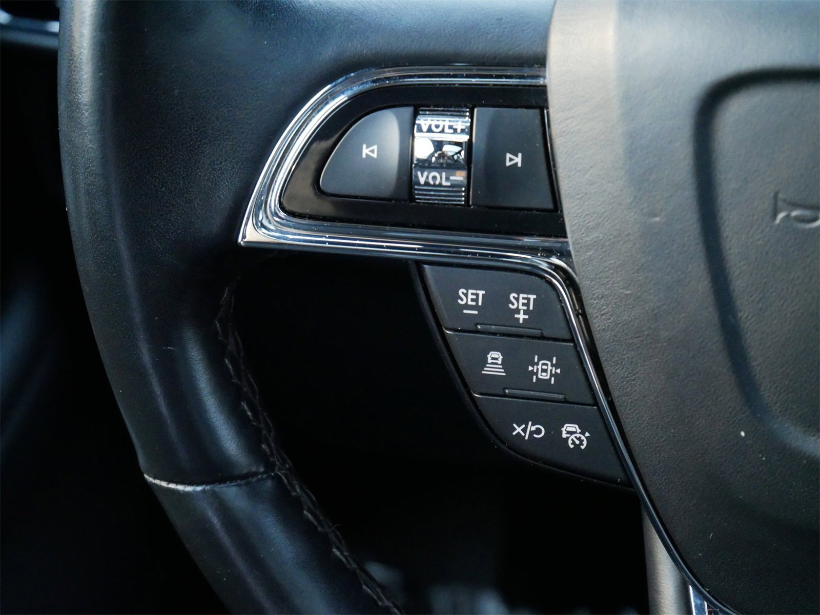 Used 2024 Lincoln Navigator Premiere image 15