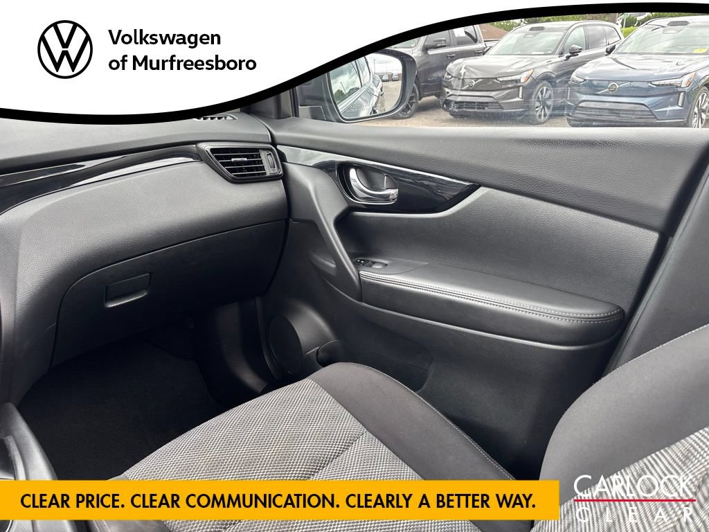 Used 2019 Nissan Rogue Sport SV FWD image 28