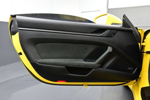 Used 2024 Porsche 911 Carrera GTS RWD image 7