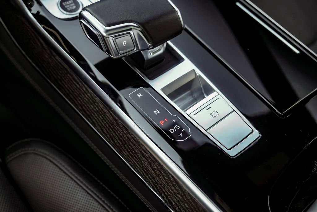 Used 2023 Audi A8 L 3.0T w/ Luxury Package AWD/4WD image 30