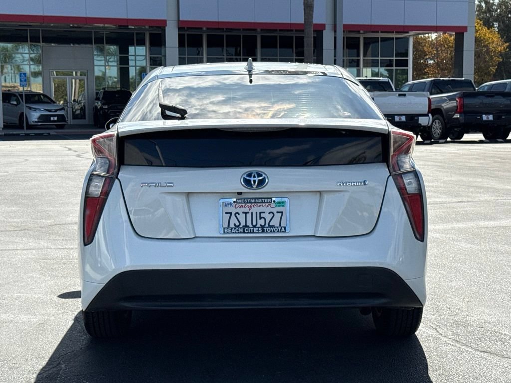 Used 2016 Toyota Prius Two w/ Preferred Accessory Package FWD image 10