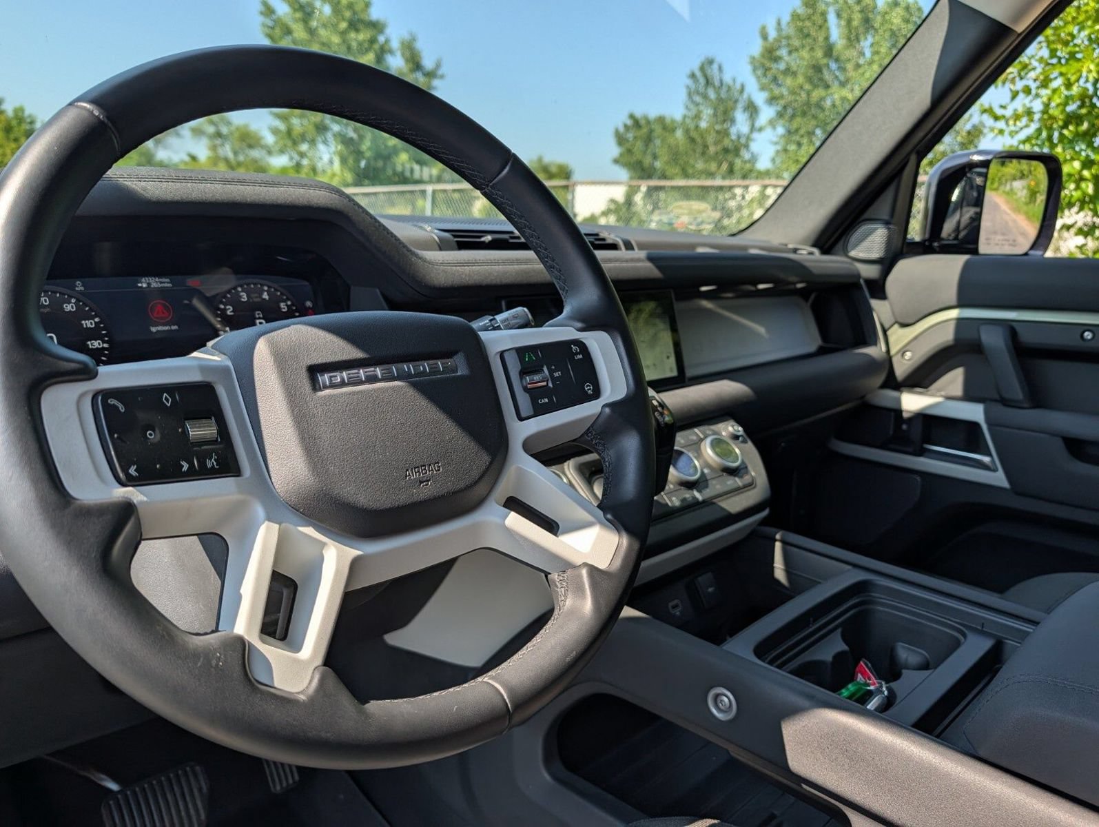 Used 2020 Land Rover Defender 110 First Edition AWD/4WD image 23