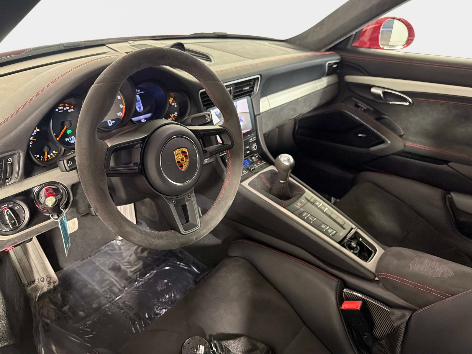 Used 2018 Porsche 911 GT3 RWD image 32