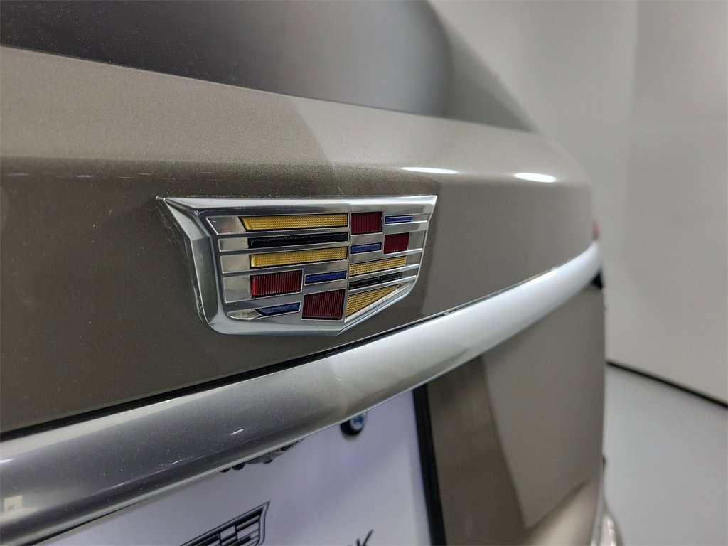 Certified 2023 Cadillac XT6 Luxury image 7