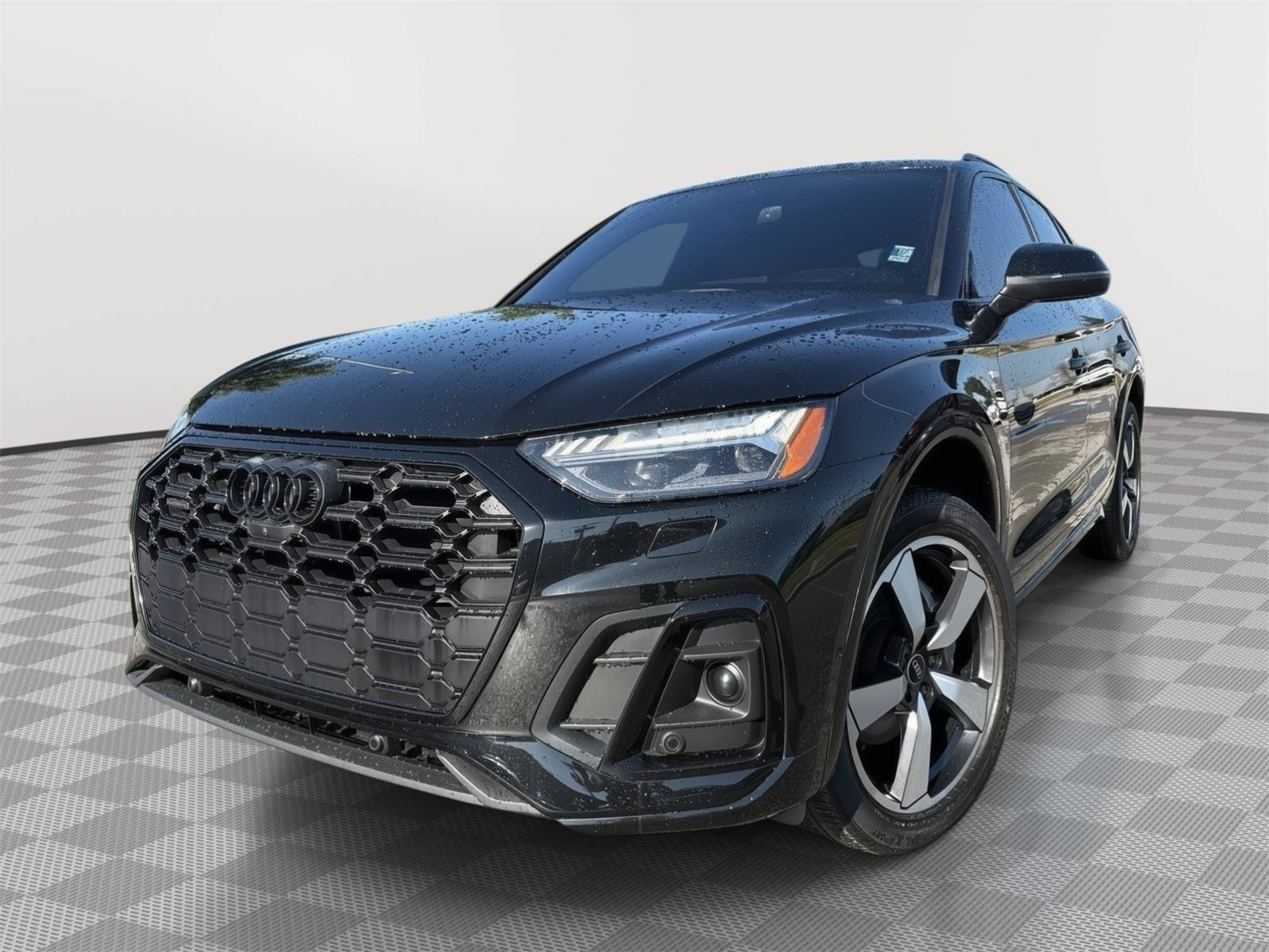 Certified 2023 Audi Q5 2.0T Prestige w/ Prestige Package AWD/4WD image 1