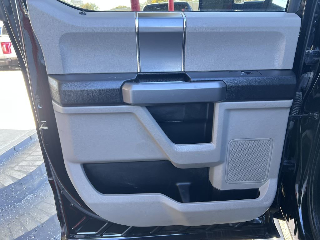 Used 2019 Ford F250 XLT w/ XLT Premium Package image 17