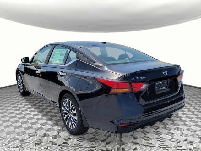 New 2025 Nissan Altima 2.5 SV image 3