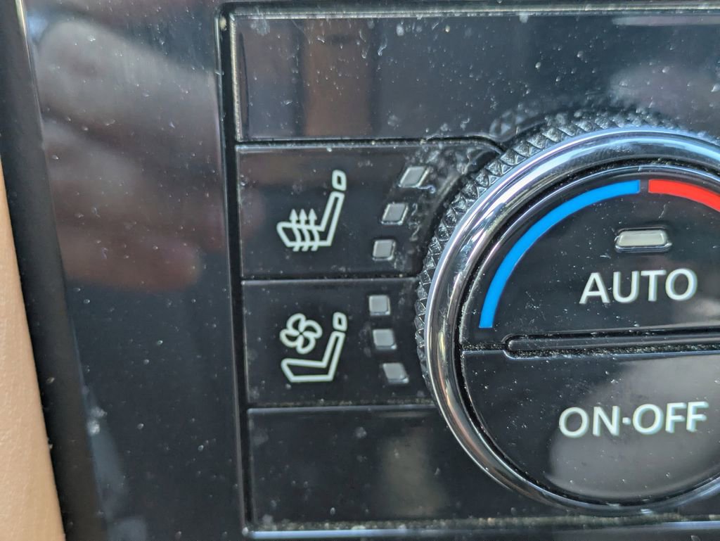 Used 2024 INFINITI QX80 Sensory image 24