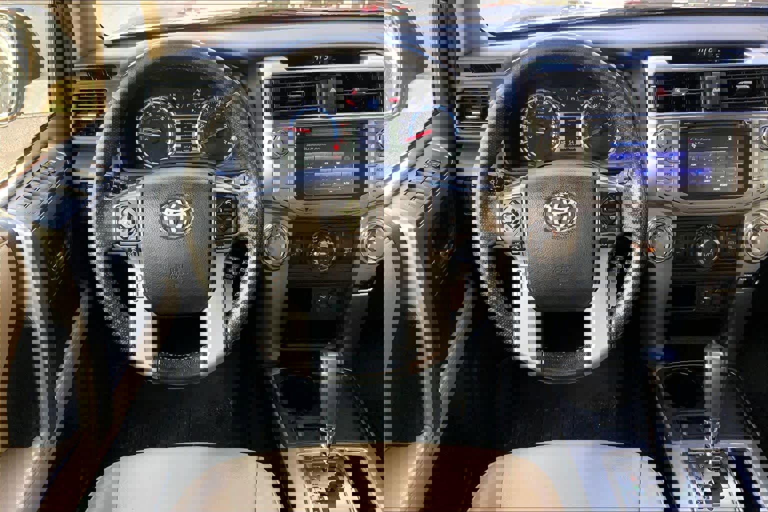 Used 2014 Toyota 4Runner SR5 Premium image 5