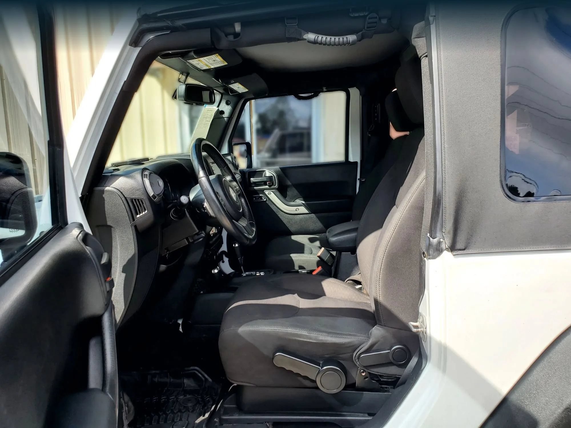 Used 2015 Jeep Wrangler Sport AWD/4WD image 35