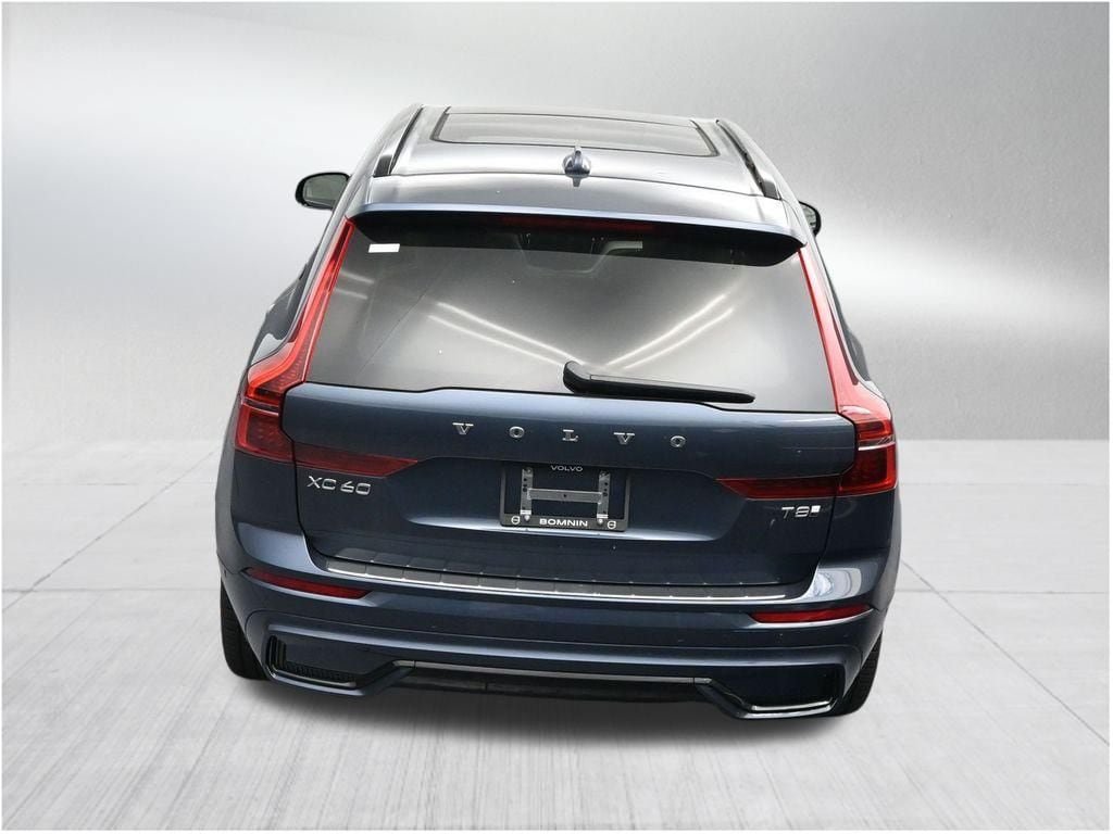 New 2026 Volvo XC60 T8 Ultra w/ Protection Package Premier AWD/4WD image 16