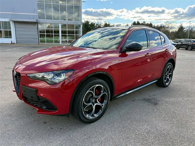 Used 2024 Alfa Romeo Stelvio Veloce image 6