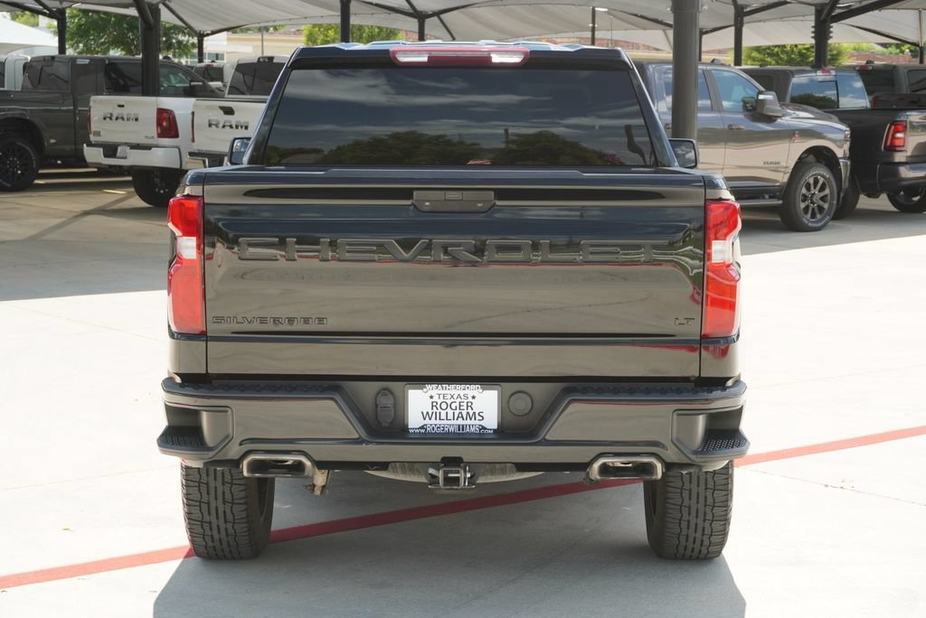Used 2021 Chevrolet Silverado 1500 LT Trail Boss w/ Bed Protection Package AWD/4WD image 4