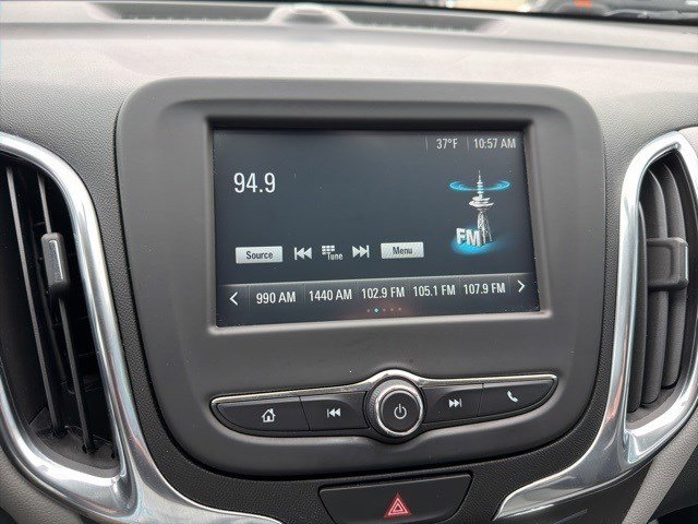 Used 2018 Chevrolet Equinox LS image 22