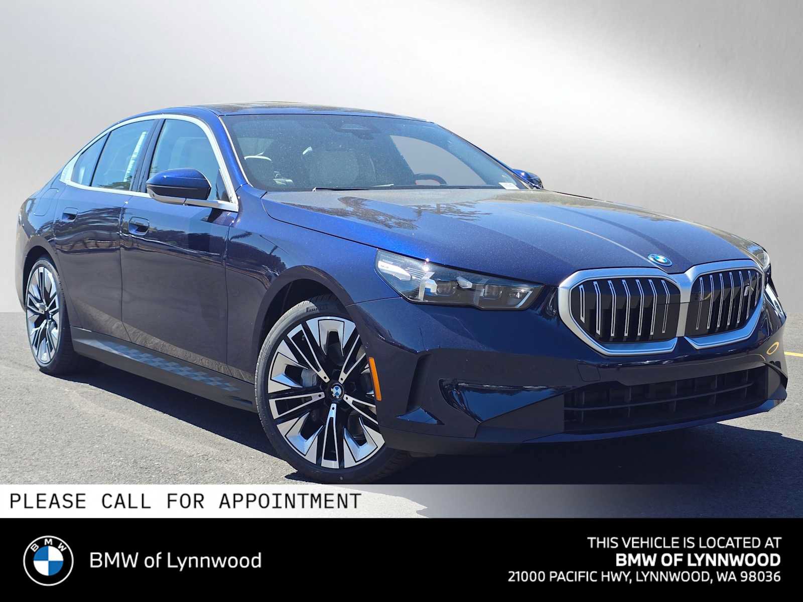 New 2026 BMW i5 eDrive40 w/ Premium Package AWD/4WD image 1