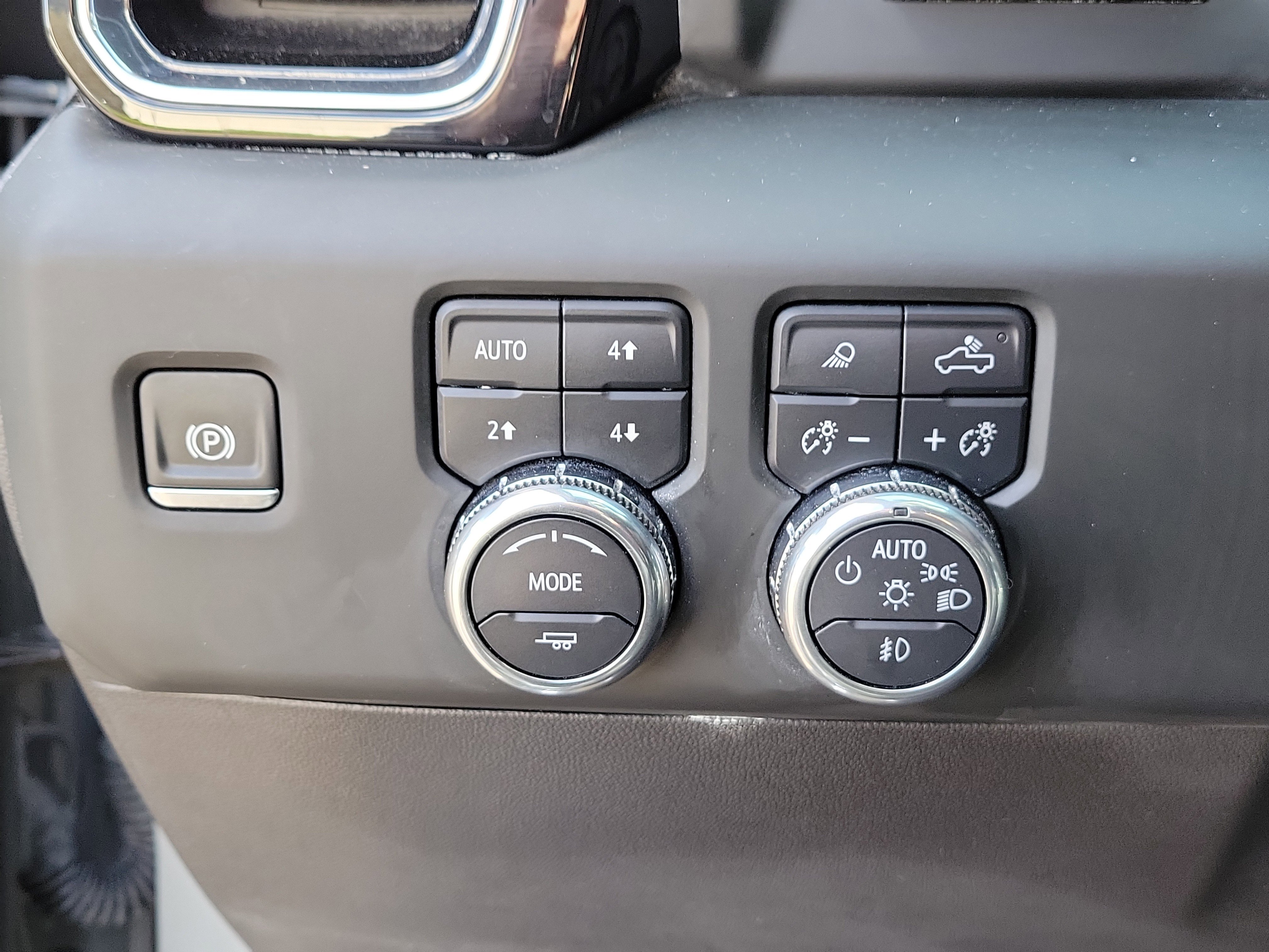 Used 2024 GMC Sierra 1500 Denali w/ Denali Reserve Package AWD/4WD image 21