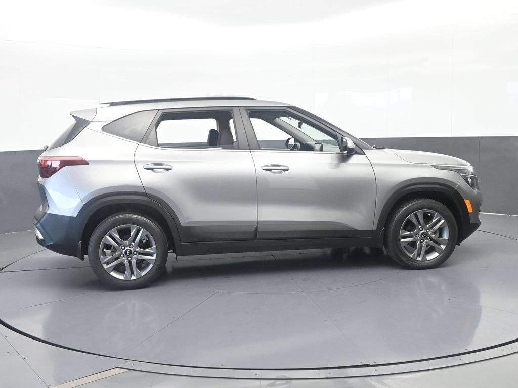 Used 2021 Kia Seltos S FWD image 7