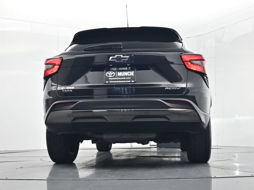 Used 2024 Chevrolet Trax ACTIV w/ Sunroof Package FWD image 45