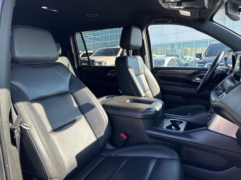 Used 2024 Chevrolet Suburban LT image 21