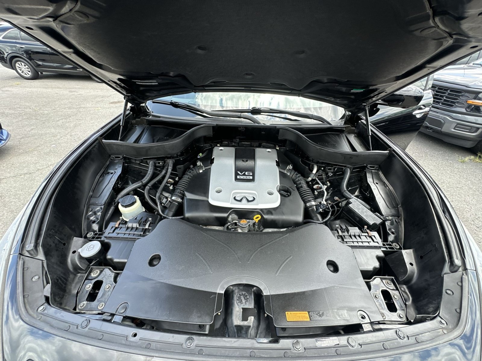 Used 2015 INFINITI QX70 2WD w/ Premium Package image 36
