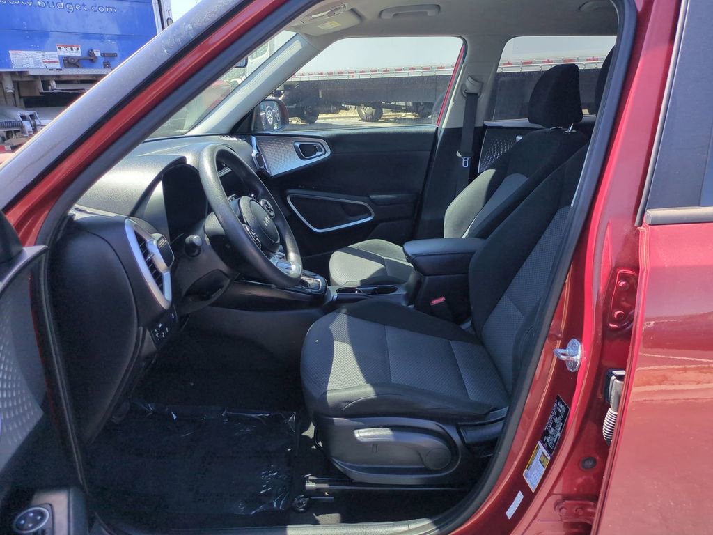 Used 2022 Kia Soul LX w/ Technology Package FWD image 24