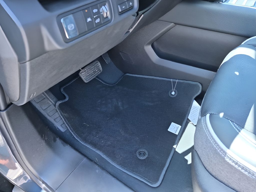 New 2026 GMC Sierra EV Elevation AWD/4WD image 18