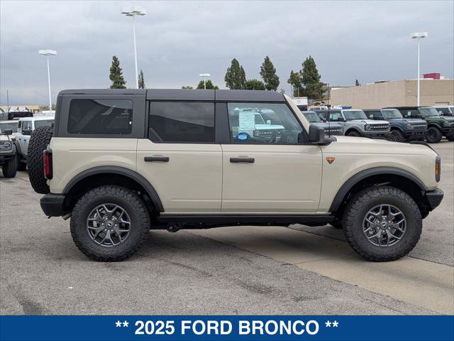 New 2025 Ford Bronco Badlands AWD/4WD image 6