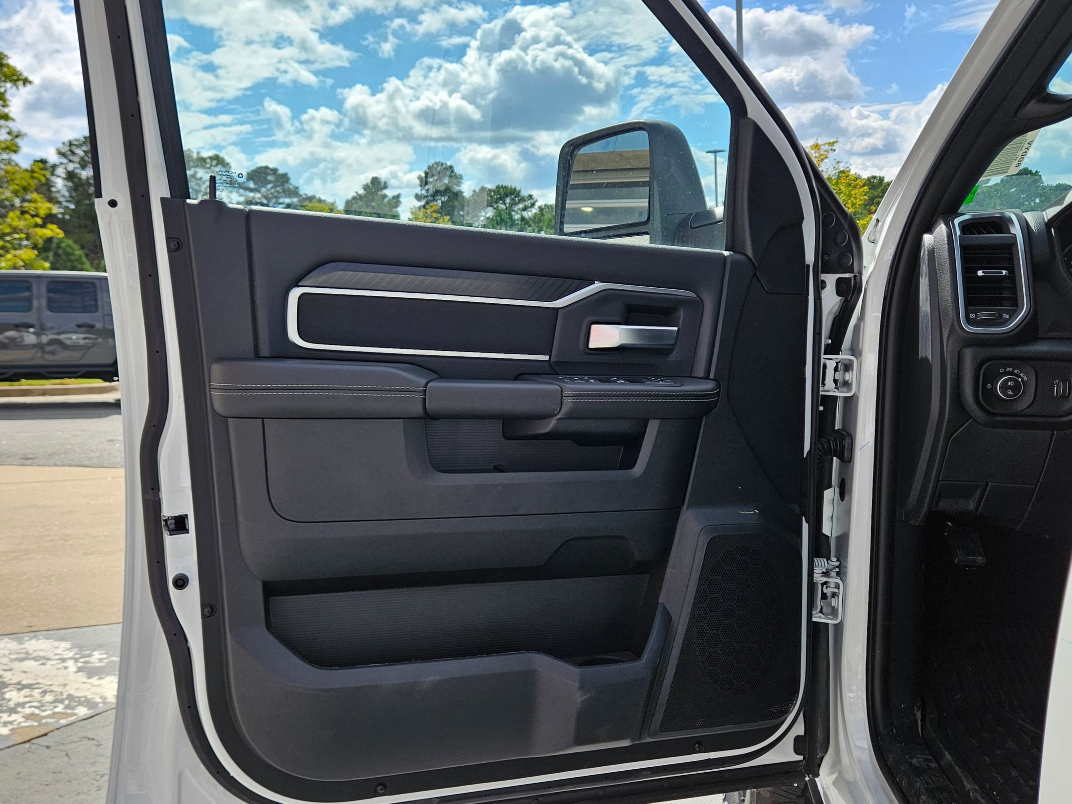 New 2026 RAM 2500 Big Horn image 15