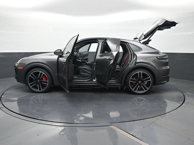 Certified 2023 Porsche Cayenne GTS AWD/4WD image 29