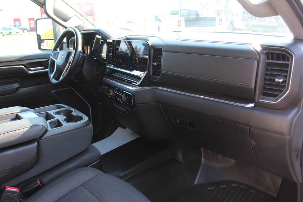 Used 2024 Chevrolet Silverado 2500 LT w/ Convenience Package image 20