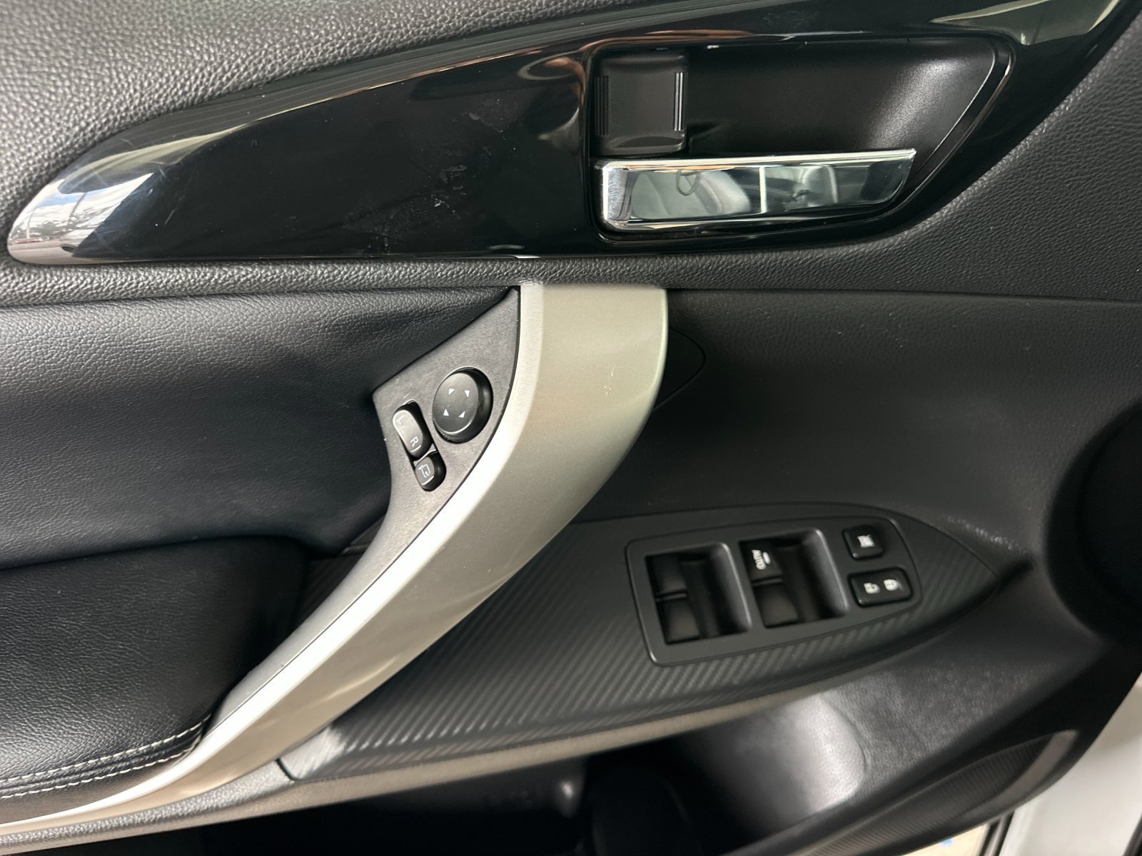 Used 2024 Mitsubishi Eclipse Cross SE AWD/4WD image 10