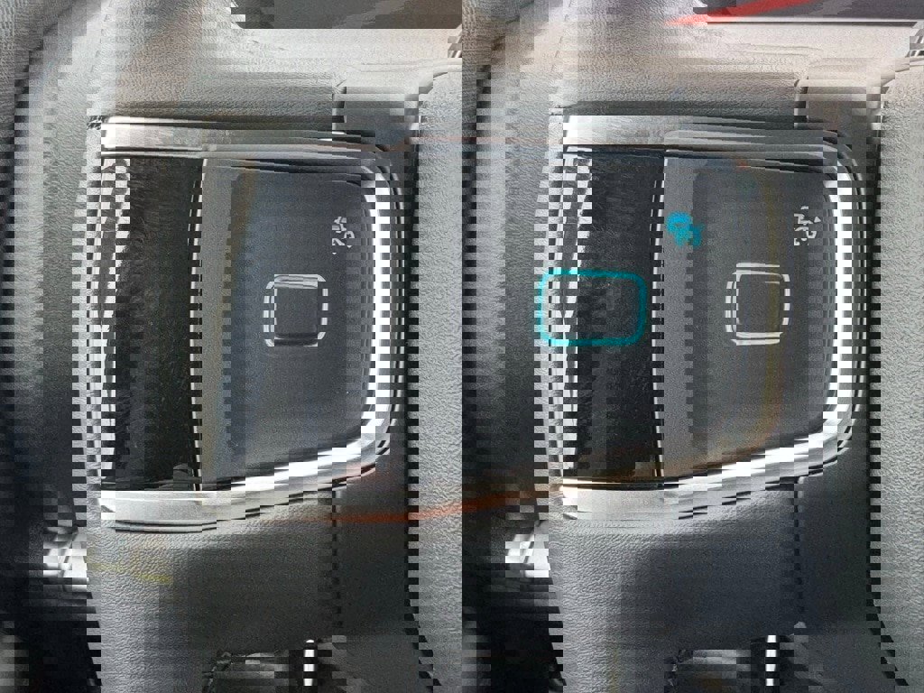 New 2025 Ford Expedition Active image 8