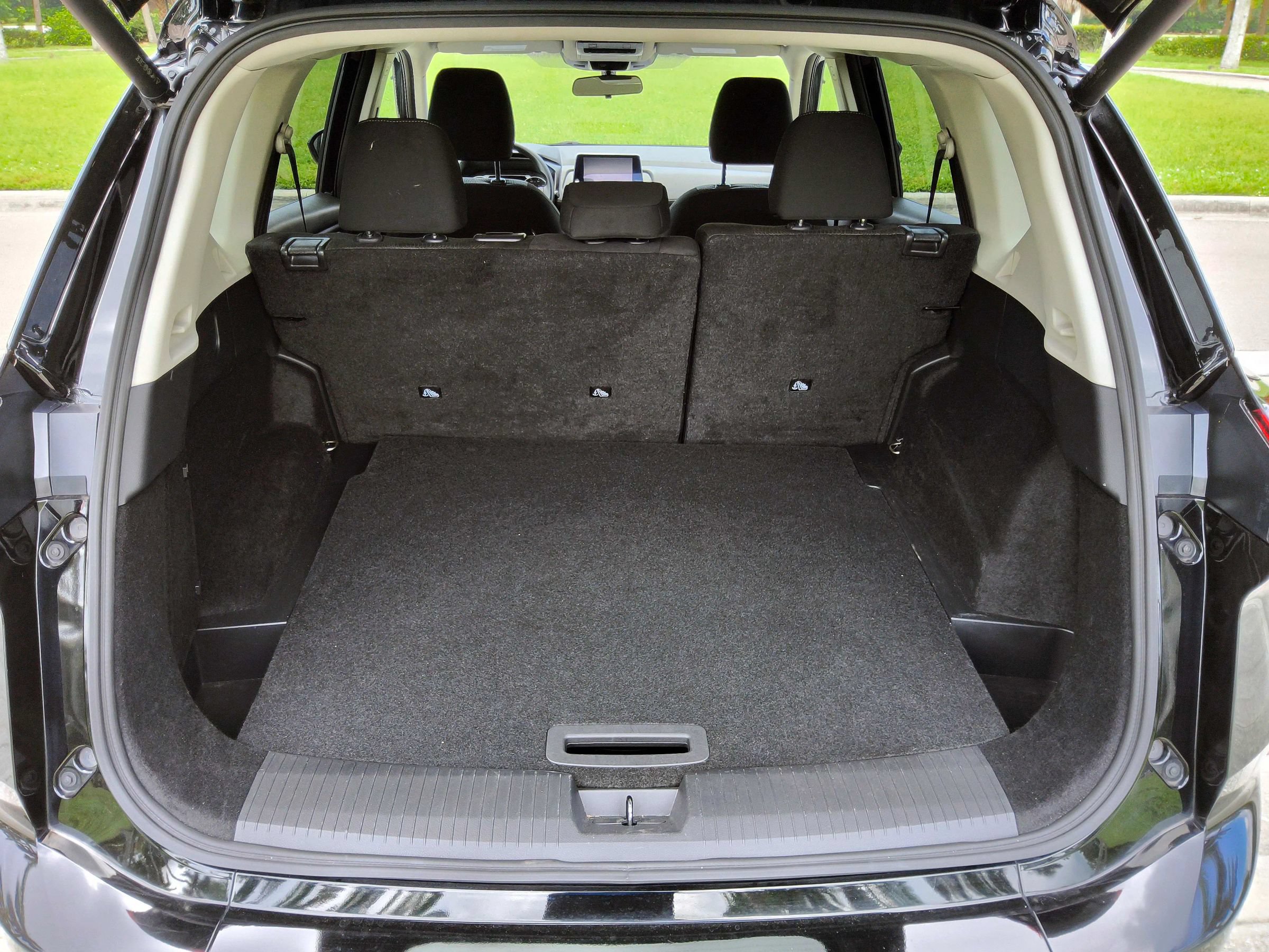 Used 2024 Nissan Rogue SV FWD image 52