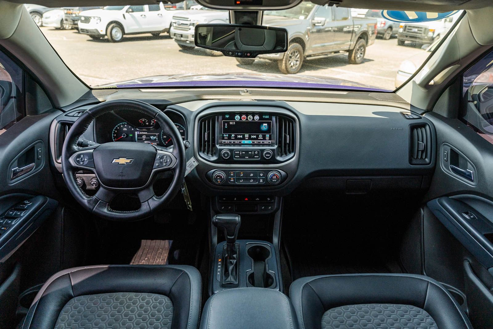Used 2017 Chevrolet Colorado Z71 AWD/4WD image 21