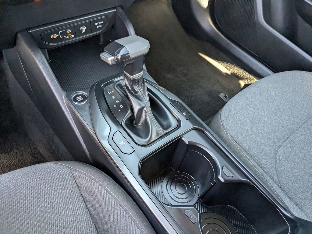 Used 2025 Kia K4 LXS image 26