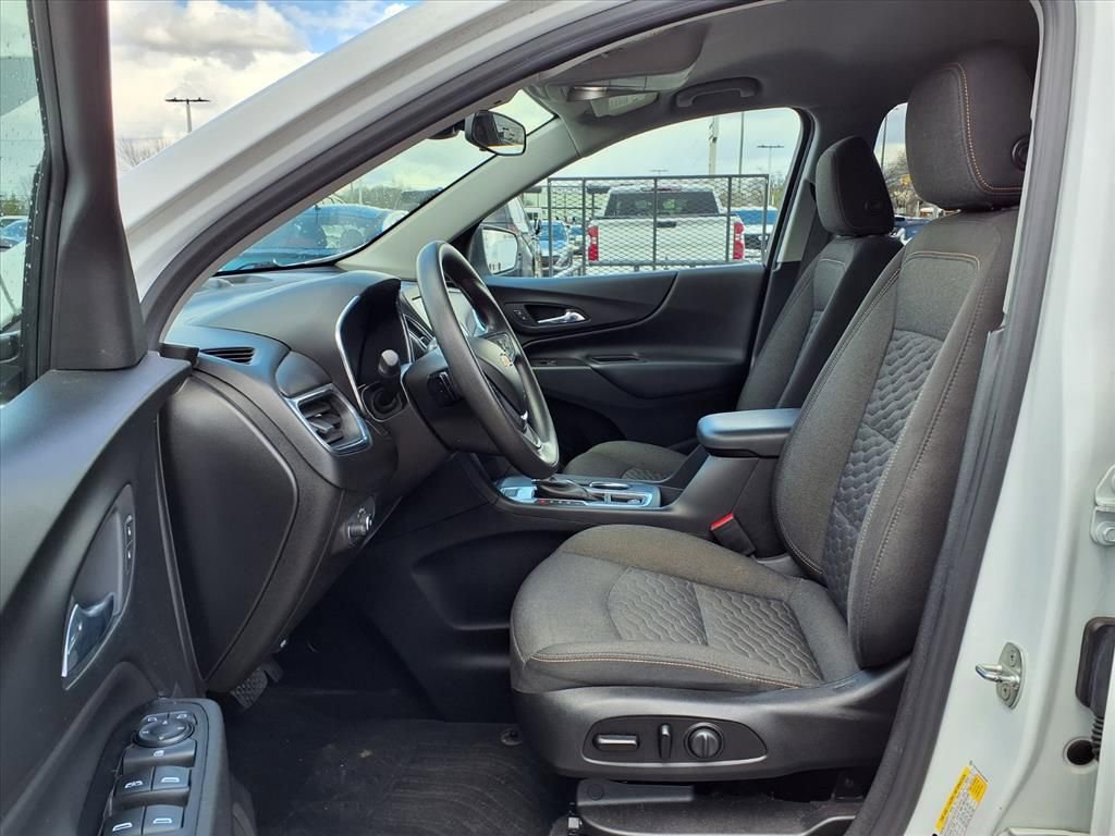 Used 2020 Chevrolet Equinox LT AWD/4WD image 17